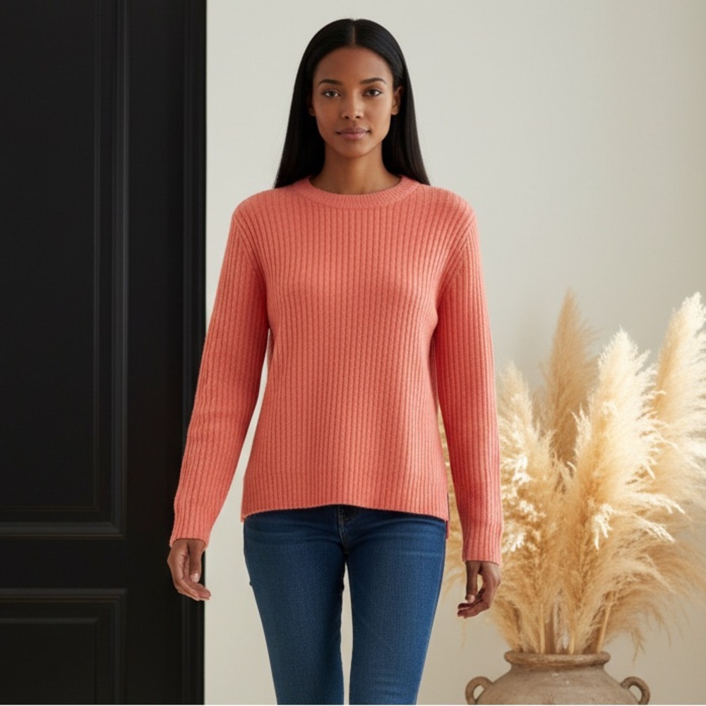 Banana Republic Filpucci Italian Yarn Coral Crew Neck Sweater
